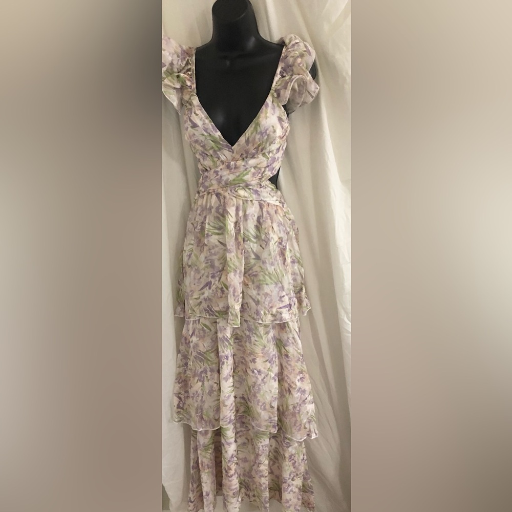 Ethereal ruffled shoulder sweetheart neckline cutout
layered maxi dress size XS - Picture 1 of 16
